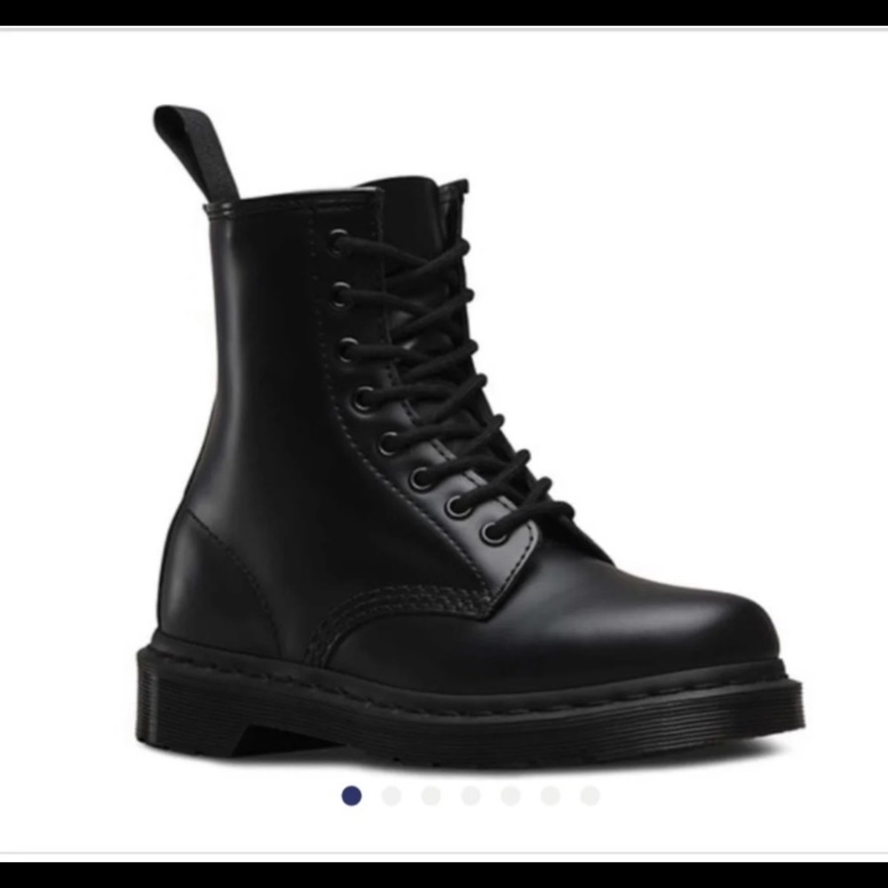 Dr Martens 1460 8 eye boots
